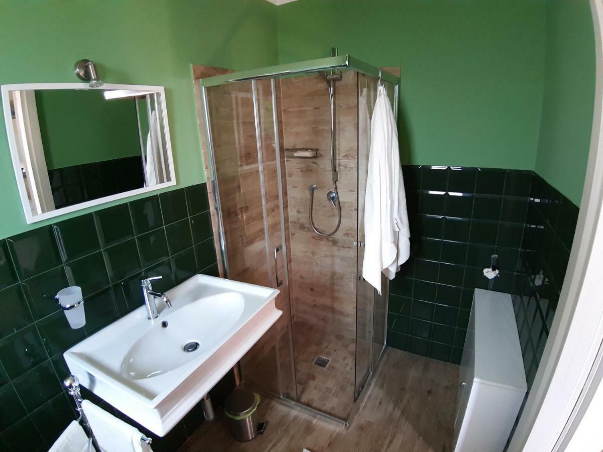 L.T. Metis Hotel Acireale Bagian luar foto